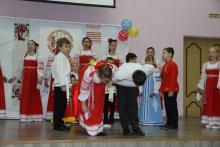 Театральное представление «Путешествие в страну фольклора»