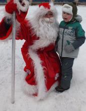 Праздничная развлекательная программа для жителей микрорайона «Зимние забавы»