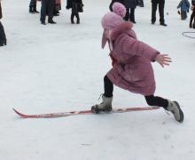 Праздничная развлекательная программа для жителей микрорайона «Зимние забавы»